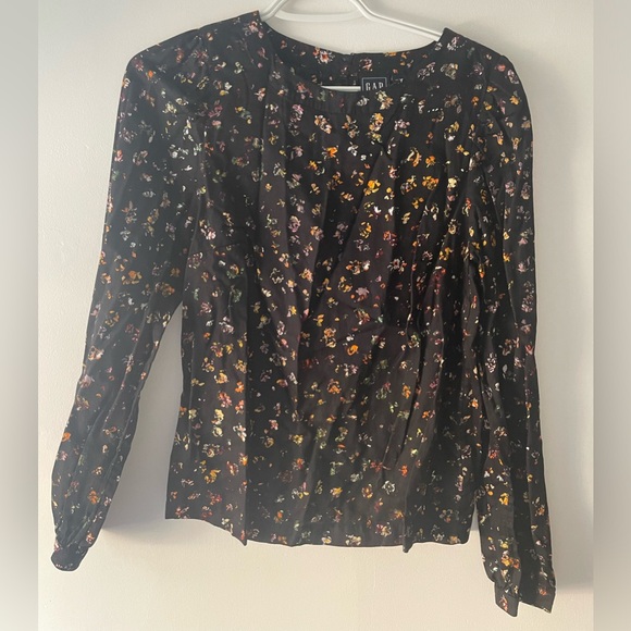 Floral top - Picture 1 of 2